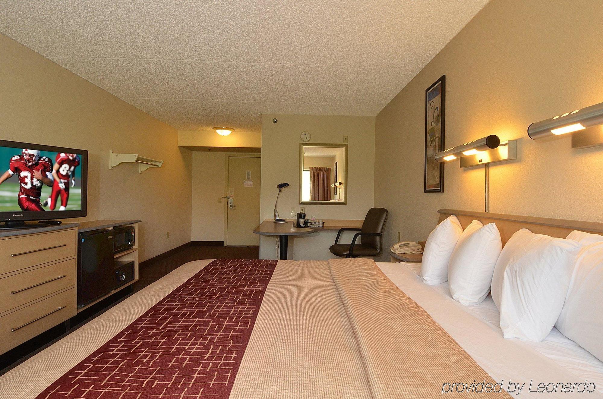 Red Roof Inn Detroit-Rochester Hills/ Auburn Hills Exterior foto