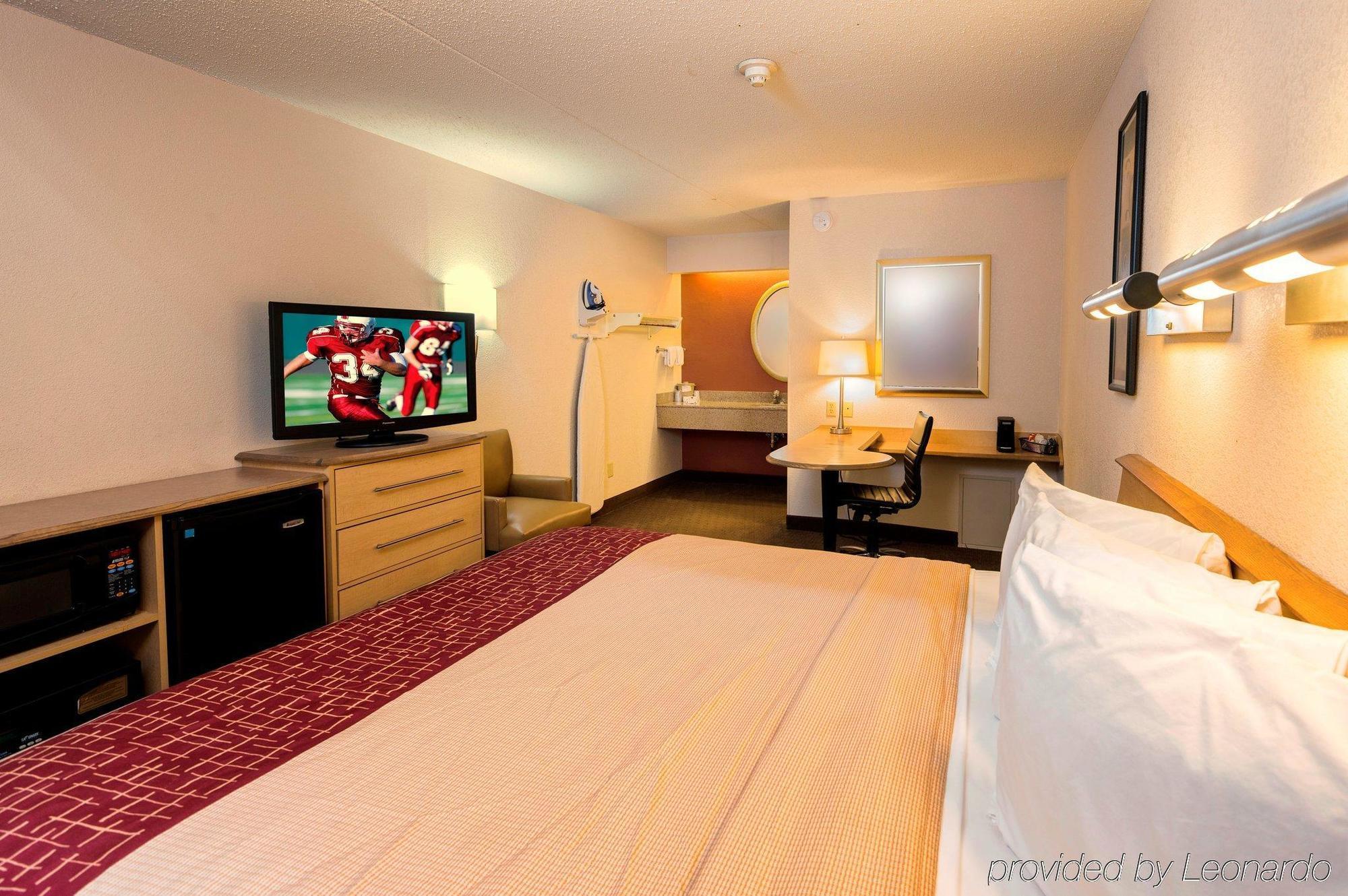 Red Roof Inn Detroit-Rochester Hills/ Auburn Hills Exterior foto